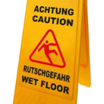 Προειδοποιητική πινακίδα "caution wet floor" 520112, 21-30x58cm, κίτρινη - 8718546660320