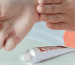 4action Hot Gel Θερμή Γέλη Ανακούφισης & Ξεκούρασης 100ml - Image 3