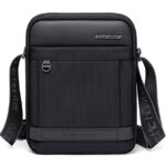 ARCTIC HUNTER τσάντα ώμου K00162 με θήκη tablet, 5L, μαύρη - 6970672353688