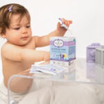 Pharmasept Baby Care Purified Eye Wipes Αποστειρωμένα Μαντηλάκια για την Περιοχή των Ματιών 10 τμχ - Image 2