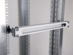 DELOCK αντάπτορας επέκτασης βάθους για rack 67272, έως 10cm, 1U, μαύρο - 4043619672721 - Image 2